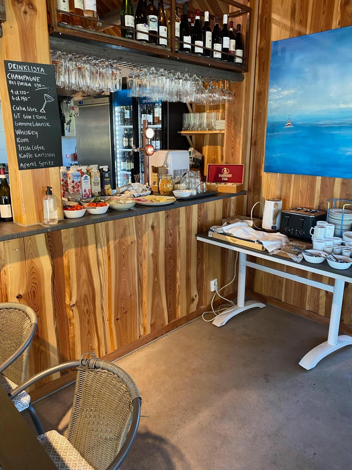 Perssons I Backens Pensionat- Sjoetorps Vandrarhem & Rum エクステリア 写真