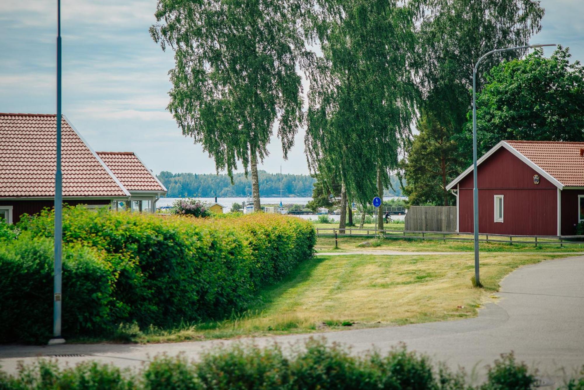 Perssons I Backens Pensionat- Sjoetorps Vandrarhem & Rum エクステリア 写真