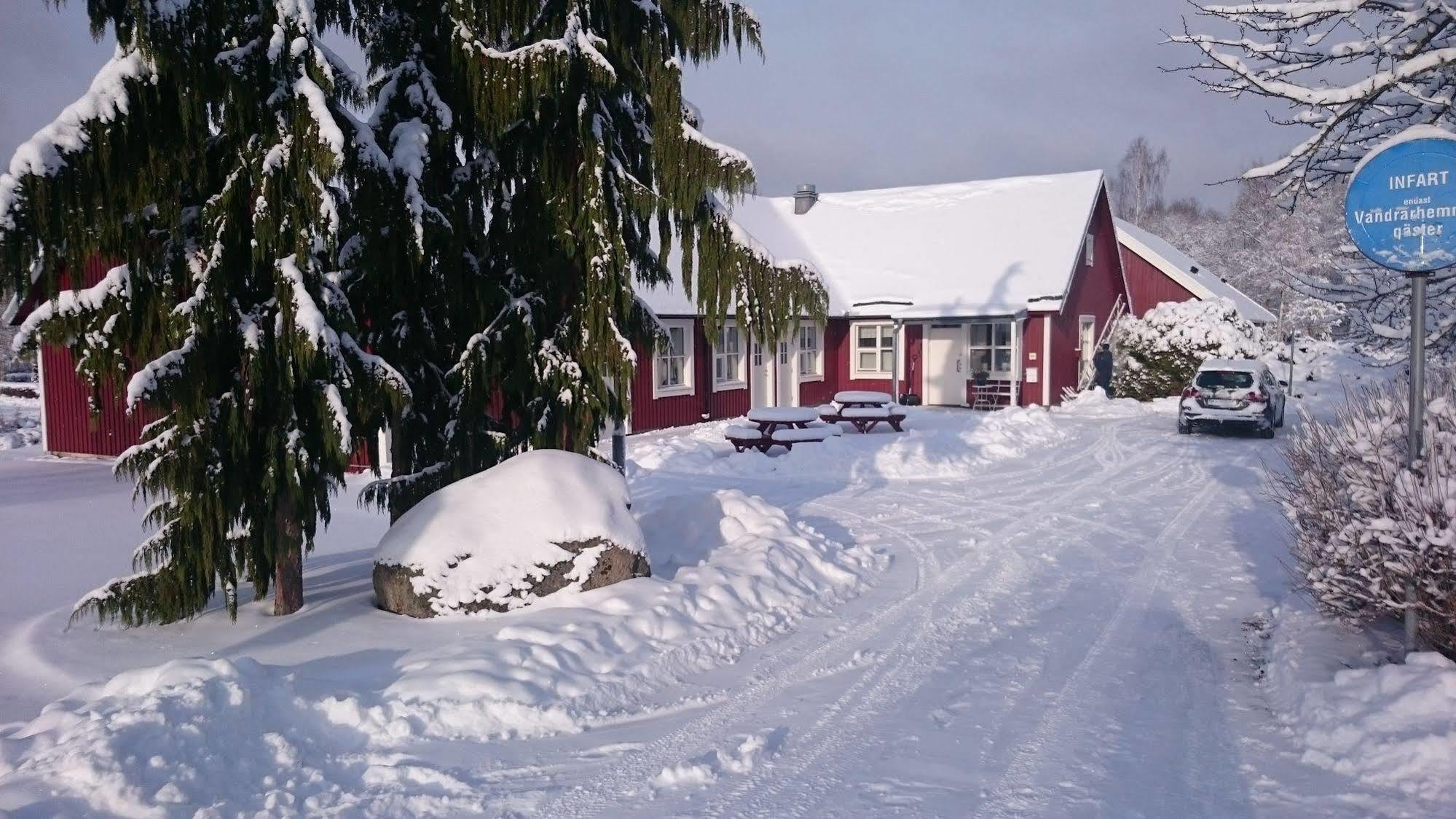 Perssons I Backens Pensionat- Sjoetorps Vandrarhem & Rum エクステリア 写真